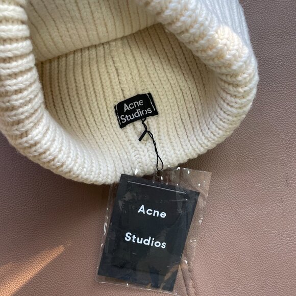 Women's Cream and White Knit Beanie - Picture 5 of 5